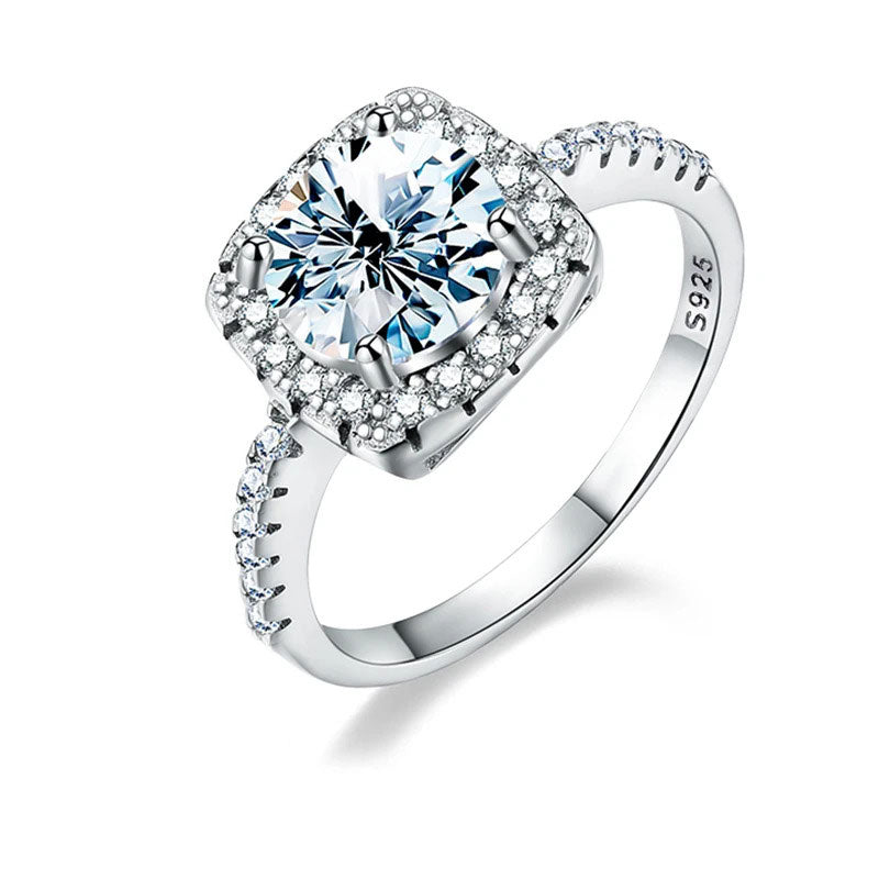 The Eloise Round Cut Moissanite Halo Ring - Solstice