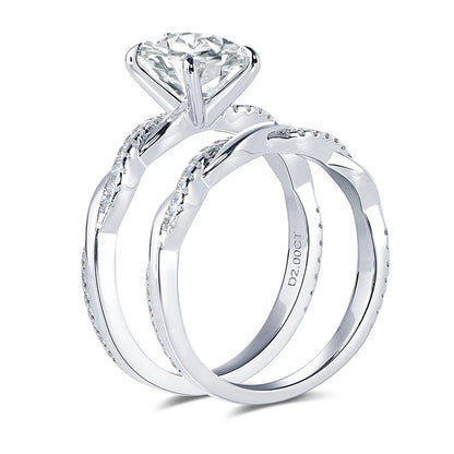 The Isabella Oval Cut Pave Moissanite Ring Set - Solstice