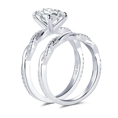 The Isabella Oval Cut Pave Moissanite Ring Set - Solstice